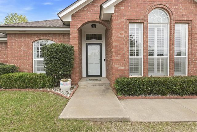 708 Colony Drive, Edmond, OK 73003