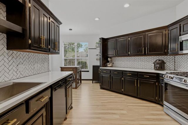 708 Colony Drive, Edmond, OK 73003