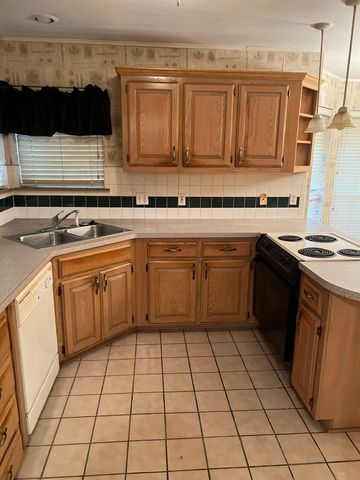 3236 Lexington Drive, Tyler, TX 75701