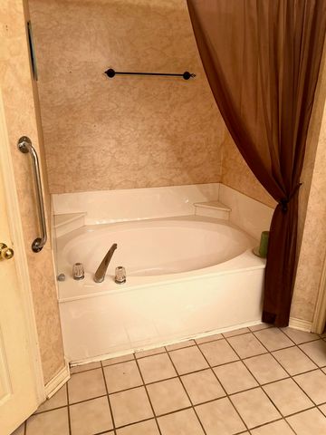 3236 Lexington Drive, Tyler, TX 75701