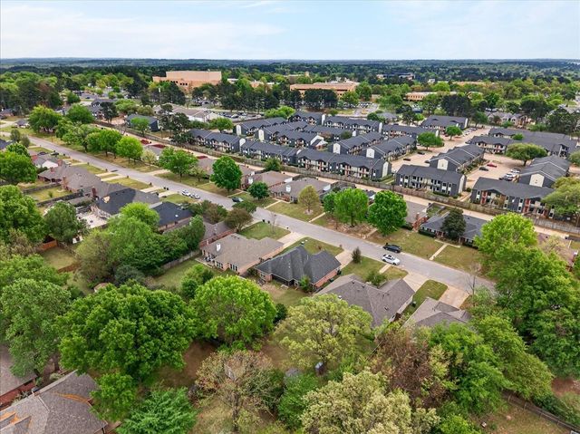 3236 Lexington Drive, Tyler, TX 75701