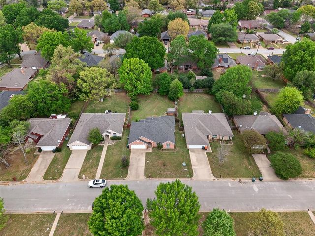 3236 Lexington Drive, Tyler, TX 75701