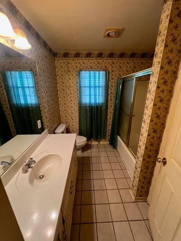 3236 Lexington Drive, Tyler, TX 75701