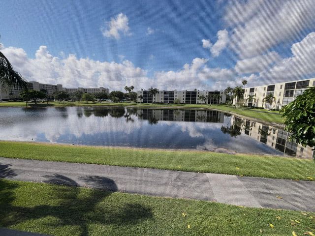 7340 Amberly Lane 205, Delray Beach, FL 33446