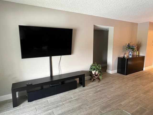 7340 Amberly Lane 205, Delray Beach, FL 33446