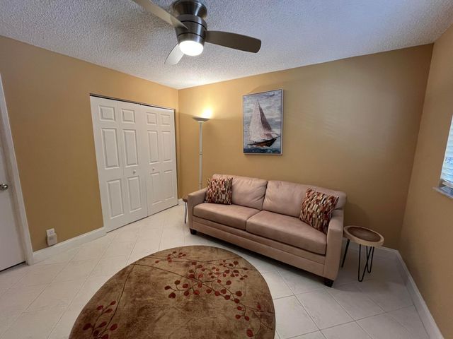 7340 Amberly Lane 205, Delray Beach, FL 33446