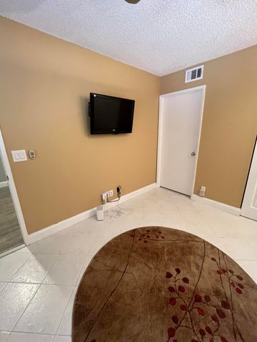 7340 Amberly Lane 205, Delray Beach, FL 33446