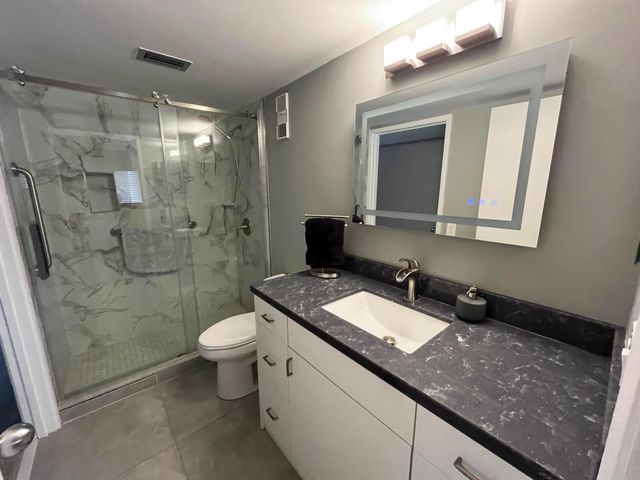 7340 Amberly Lane 205, Delray Beach, FL 33446