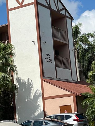 7340 Amberly Lane 205, Delray Beach, FL 33446
