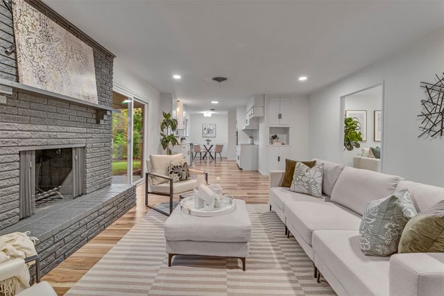 5229 Cockrell Avenue, Fort Worth, TX 76133
