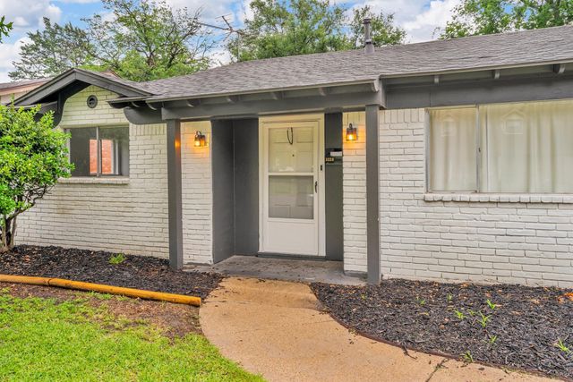 5229 Cockrell Avenue, Fort Worth, TX 76133