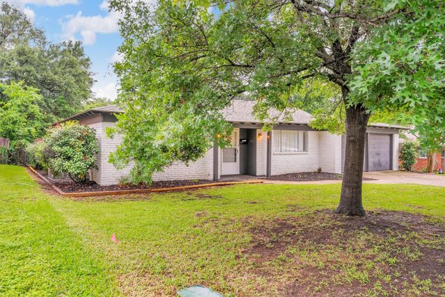 5229 Cockrell Avenue, Fort Worth, TX 76133