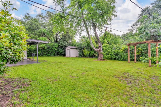 5229 Cockrell Avenue, Fort Worth, TX 76133