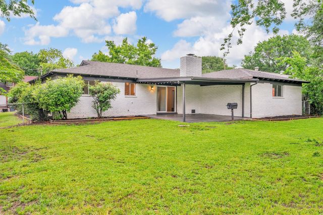 5229 Cockrell Avenue, Fort Worth, TX 76133