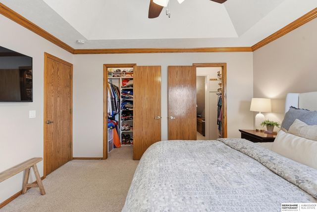 1006 Tekamah Lane, Papillion, NE 68046