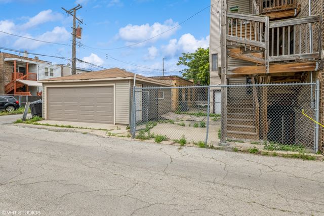 7846 S Bennett Avenue, Chicago, IL 60649