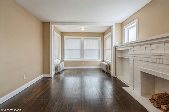 7846 S Bennett Avenue, Chicago, IL 60649