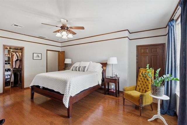 1017 Justin Drive, Yukon, OK 73099