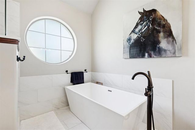 1017 Justin Drive, Yukon, OK 73099