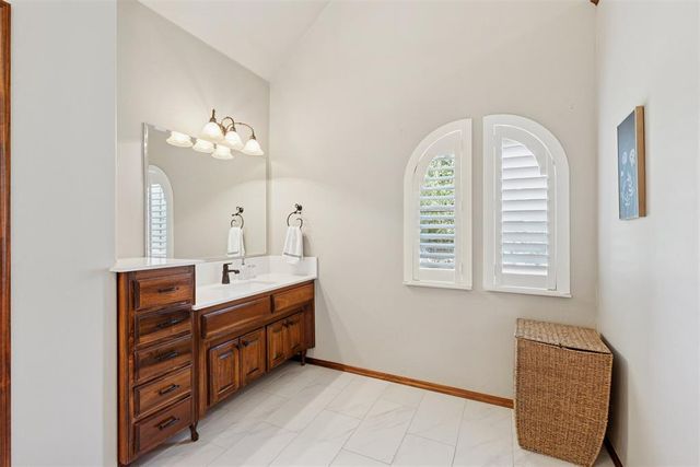 1017 Justin Drive, Yukon, OK 73099