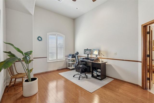 1017 Justin Drive, Yukon, OK 73099