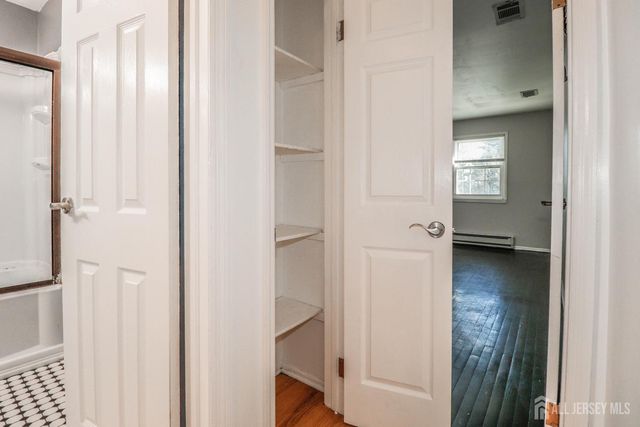 18 College Drive, Edison, NJ 08817