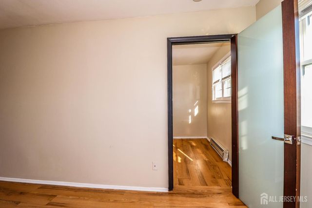 18 College Drive, Edison, NJ 08817