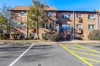 18 College Drive, Edison, NJ 08817