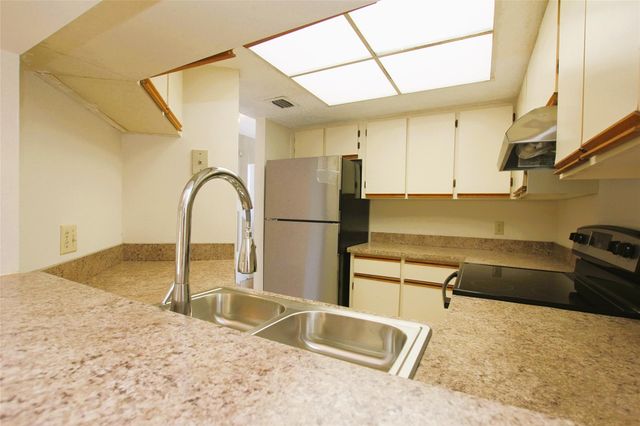 5200 NW 31st Avenue 98, Fort Lauderdale, FL 33309
