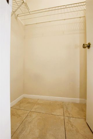 5200 NW 31st Avenue 98, Fort Lauderdale, FL 33309