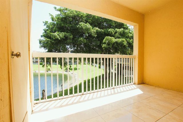 5200 NW 31st Avenue 98, Fort Lauderdale, FL 33309