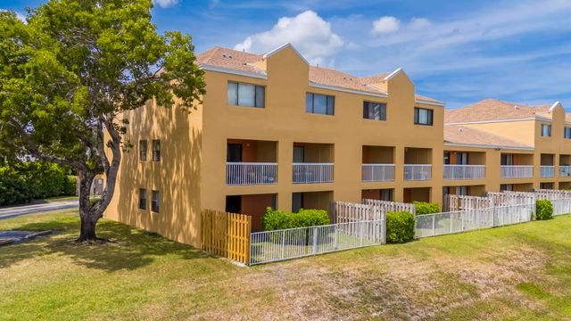 5200 NW 31st Avenue 98, Fort Lauderdale, FL 33309