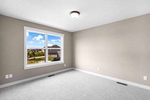 4350 159th Avenue NE, Ham Lake, MN 55304