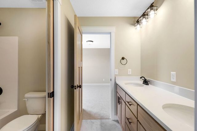 4350 159th Avenue NE, Ham Lake, MN 55304