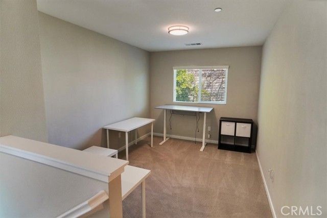 15605 W Lilli Way, Van Nuys (los Angeles), CA 91406