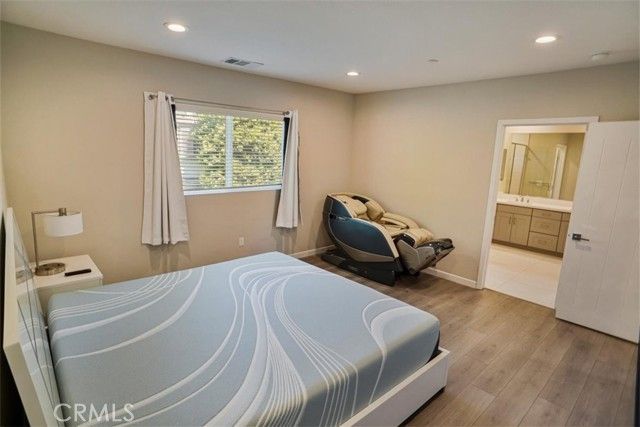 15605 W Lilli Way, Van Nuys (los Angeles), CA 91406