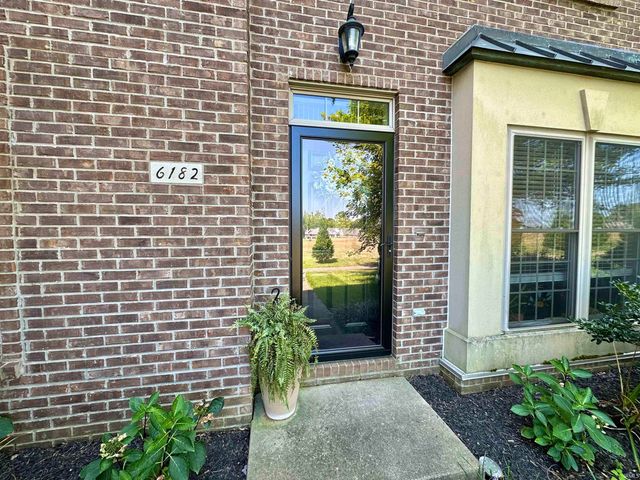 6182 Glenview Drive, Newburgh, IN 47630