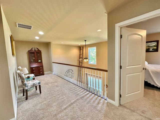 6182 Glenview Drive, Newburgh, IN 47630