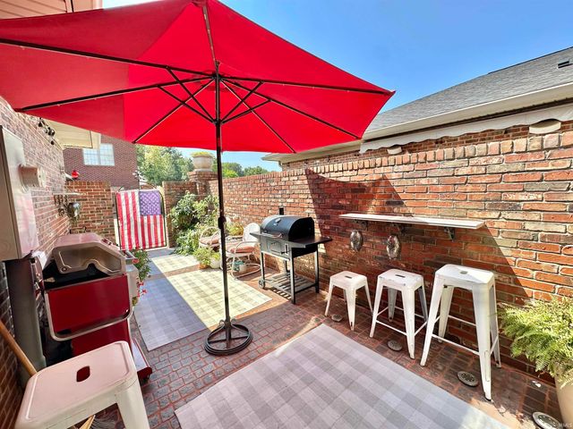 6182 Glenview Drive, Newburgh, IN 47630