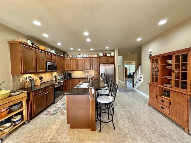 6182 Glenview Drive, Newburgh, IN 47630