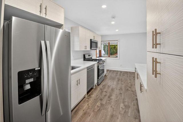 1214 Illinois STREET, Racine, WI 53405