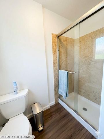 1913 Southwood Dr, Vacaville, CA 95687