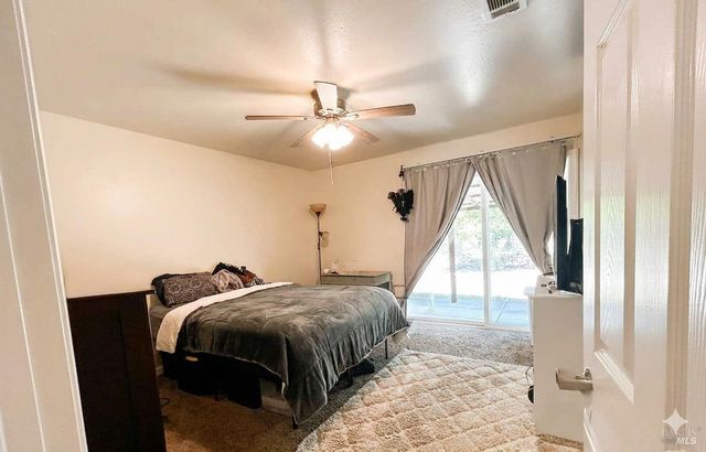 1913 Southwood Dr, Vacaville, CA 95687