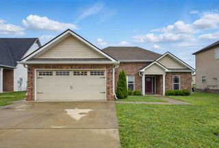 1284 Winterset Dr, Clarksville, TN 37040