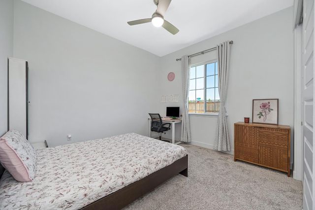 3265 Parkland Ct, Folsom, CA 95630