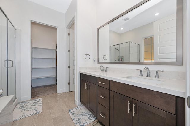 3265 Parkland Ct, Folsom, CA 95630