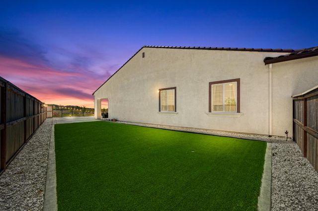 3265 Parkland Ct, Folsom, CA 95630