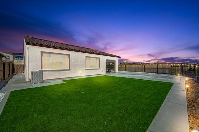 3265 Parkland Ct, Folsom, CA 95630