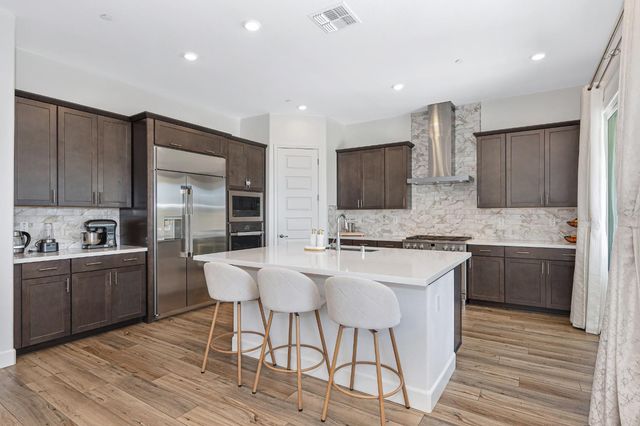 3265 Parkland Ct, Folsom, CA 95630