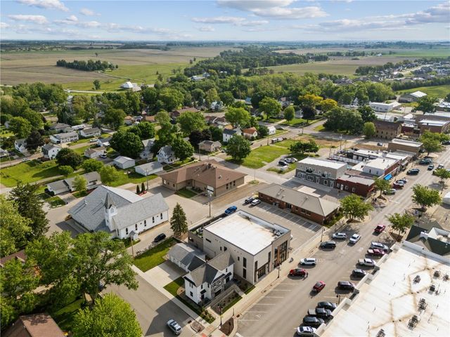 120 W Main Street 2, Solon, IA 52333